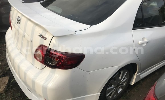 Buy Used Toyota Corolla White Car in Sekondi–Takoradi Metropolitan in Western Buy Used Toyota Corolla White Car in Sekondi–Takoradi Metropolitan in Western