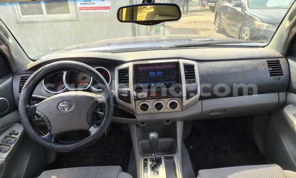 Buy Used Toyota Tacoma Blue Car in Sekondi–Takoradi Metropolitan in Western Buy Used Toyota Tacoma Blue Car in Sekondi–Takoradi Metropolitan in Western