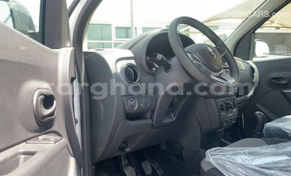 Ra Imported Renault 6 funfun Ọkọ̀ in Import - Dubai ni Ashanti Ra Imported Renault 6 funfun Ọkọ̀ in Import - Dubai ni Ashanti