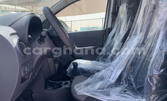 Ra Imported Renault 6 funfun Ọkọ̀ in Import - Dubai ni Ashanti Ra Imported Renault 6 funfun Ọkọ̀ in Import - Dubai ni Ashanti