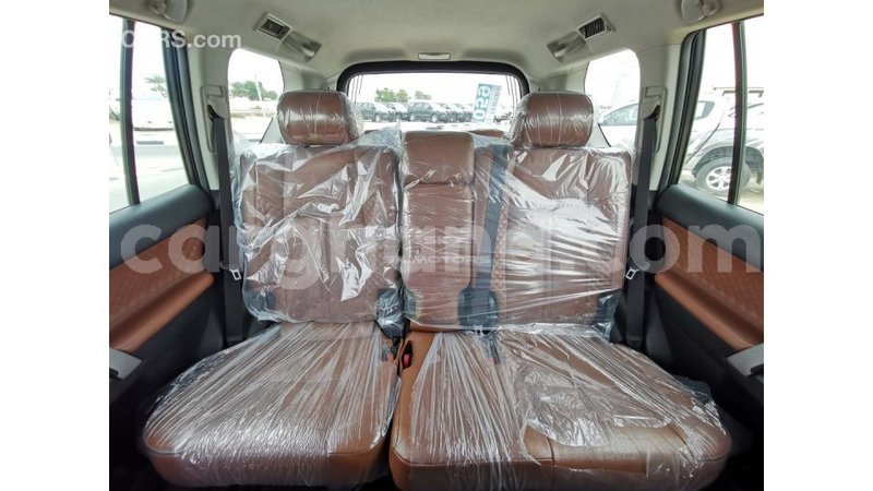 Big with watermark toyota prado ashanti import dubai 42768