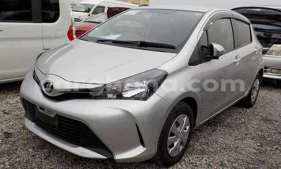 Sayi Na hannu Toyota Vitz Azurfa Mota in Accra a Greater Accra Sayi Na hannu Toyota Vitz Azurfa Mota in Accra a Greater Accra