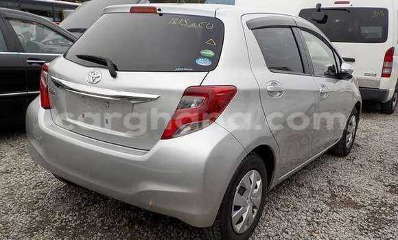Sayi Na hannu Toyota Vitz Azurfa Mota in Accra a Greater Accra Sayi Na hannu Toyota Vitz Azurfa Mota in Accra a Greater Accra