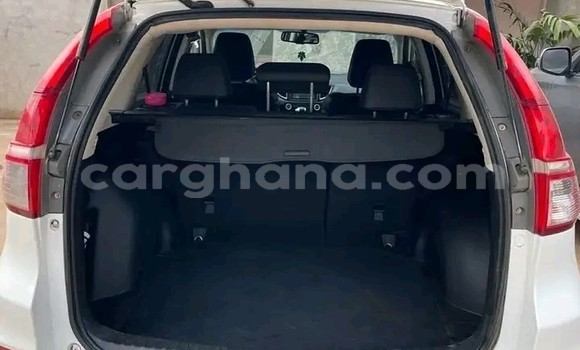 Ra Àlòkù Honda CR–V funfun Ọkọ̀ in Accra ni Greater Accra Ra Àlòkù Honda CR–V funfun Ọkọ̀ in Accra ni Greater Accra