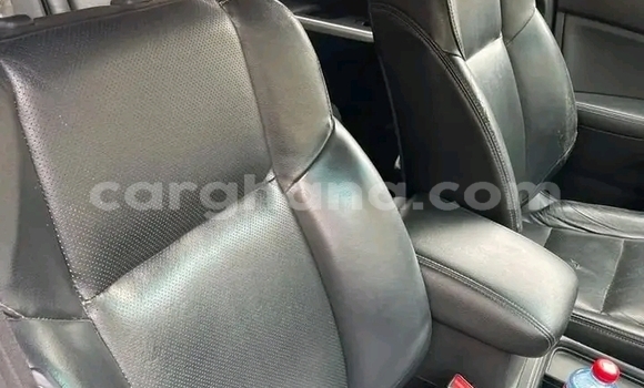 Ra Àlòkù Honda CR–V funfun Ọkọ̀ in Accra ni Greater Accra Ra Àlòkù Honda CR–V funfun Ọkọ̀ in Accra ni Greater Accra