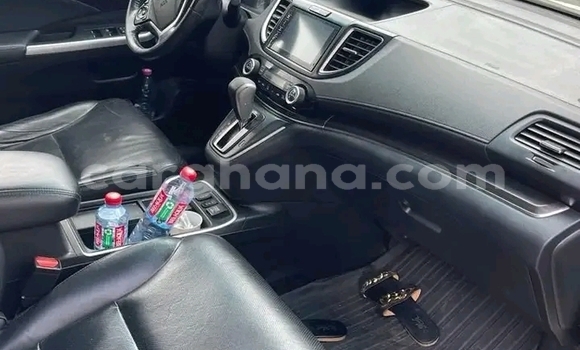 Ra Àlòkù Honda CR–V funfun Ọkọ̀ in Accra ni Greater Accra Ra Àlòkù Honda CR–V funfun Ọkọ̀ in Accra ni Greater Accra