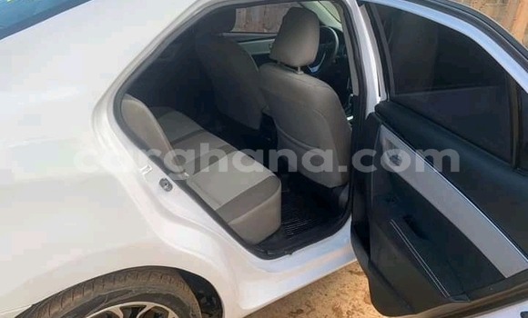 Buy Used Toyota Corolla White Car in Accra in Greater Accra Buy Used Toyota Corolla White Car in Accra in Greater Accra