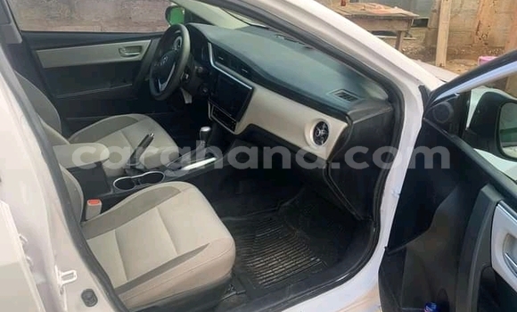 Buy Used Toyota Corolla White Car in Accra in Greater Accra Buy Used Toyota Corolla White Car in Accra in Greater Accra