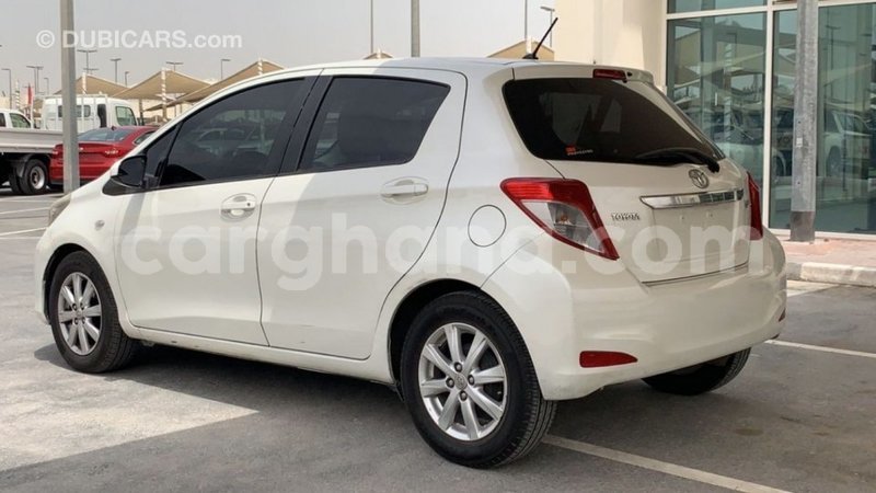 Big with watermark toyota yaris ashanti import dubai 42816