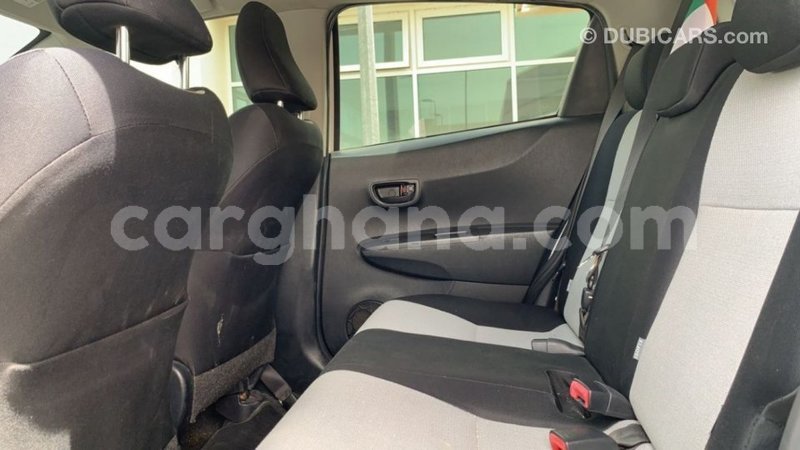 Big with watermark toyota yaris ashanti import dubai 42816