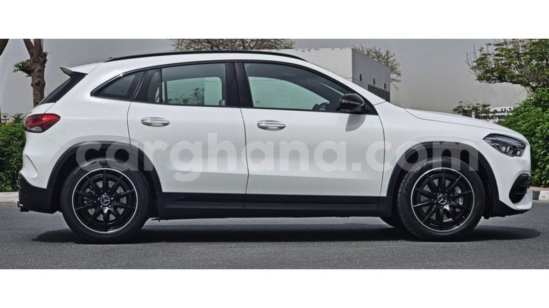 Big with watermark mercedes benz a200 ashanti import dubai 42821