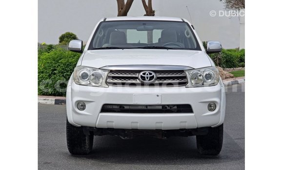 Ra Imported Toyota Fortuner funfun Ọkọ̀ in Import - Dubai ni Ashanti Ra Imported Toyota Fortuner funfun Ọkọ̀ in Import - Dubai ni Ashanti