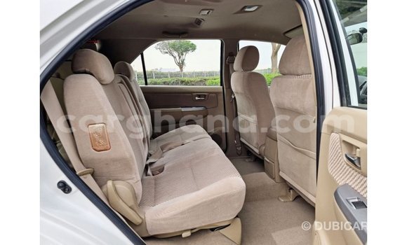 Ra Imported Toyota Fortuner funfun Ọkọ̀ in Import - Dubai ni Ashanti Ra Imported Toyota Fortuner funfun Ọkọ̀ in Import - Dubai ni Ashanti