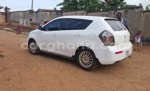 Buy Used Pontiac Vibe White Car in Accra in Greater Accra Buy Used Pontiac Vibe White Car in Accra in Greater Accra