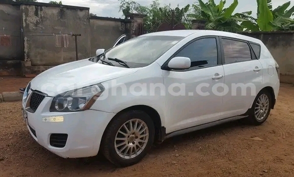 Buy Used Pontiac Vibe White Car in Accra in Greater Accra Buy Used Pontiac Vibe White Car in Accra in Greater Accra