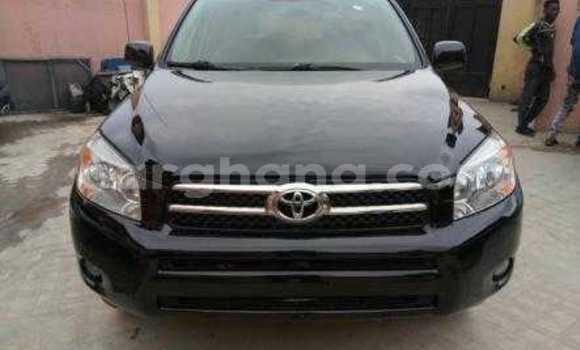 Sayi Na hannu Toyota RAV4 Black Mota in Accra a Greater Accra