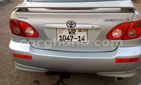 Sayi Na hannu Toyota Corolla Azurfa Mota in Accra a Greater Accra Sayi Na hannu Toyota Corolla Azurfa Mota in Accra a Greater Accra