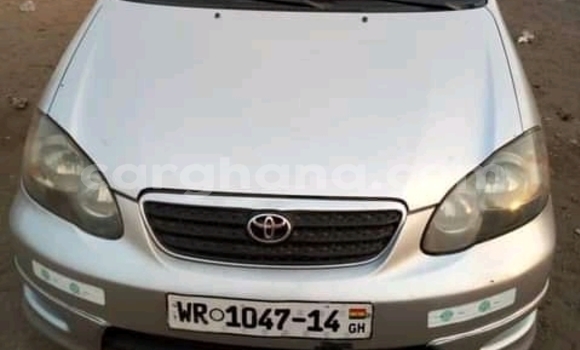 Sayi Na hannu Toyota Corolla Azurfa Mota in Accra a Greater Accra Sayi Na hannu Toyota Corolla Azurfa Mota in Accra a Greater Accra