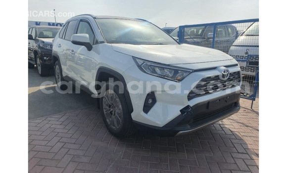 Buy Import Toyota 4Runner White Car in Import - Dubai in Ashanti Buy Import Toyota 4Runner White Car in Import - Dubai in Ashanti