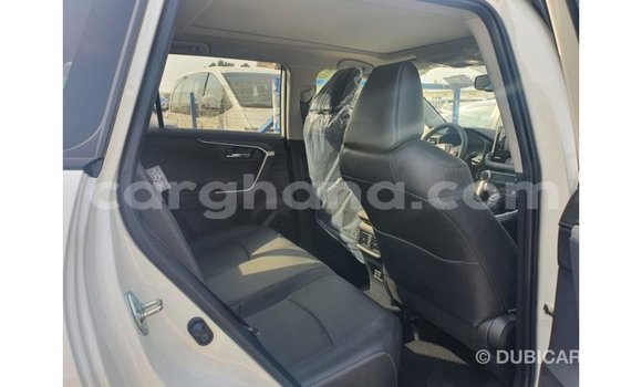 Buy Import Toyota 4Runner White Car in Import - Dubai in Ashanti Buy Import Toyota 4Runner White Car in Import - Dubai in Ashanti