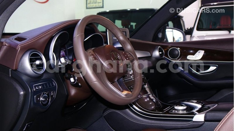 Big with watermark mercedes benz a200 ashanti import dubai 42850