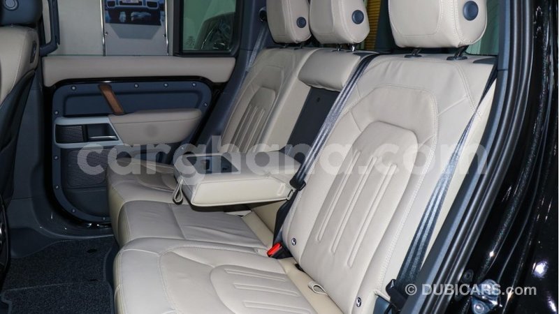 Big with watermark land rover defender ashanti import dubai 42851