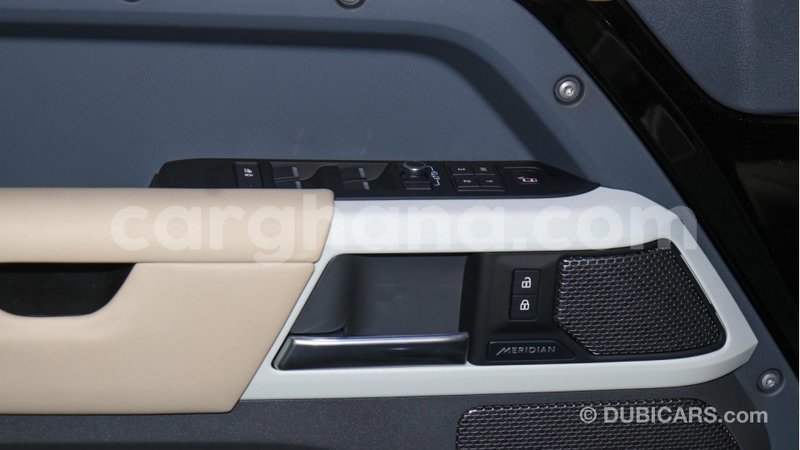 Big with watermark land rover defender ashanti import dubai 42851