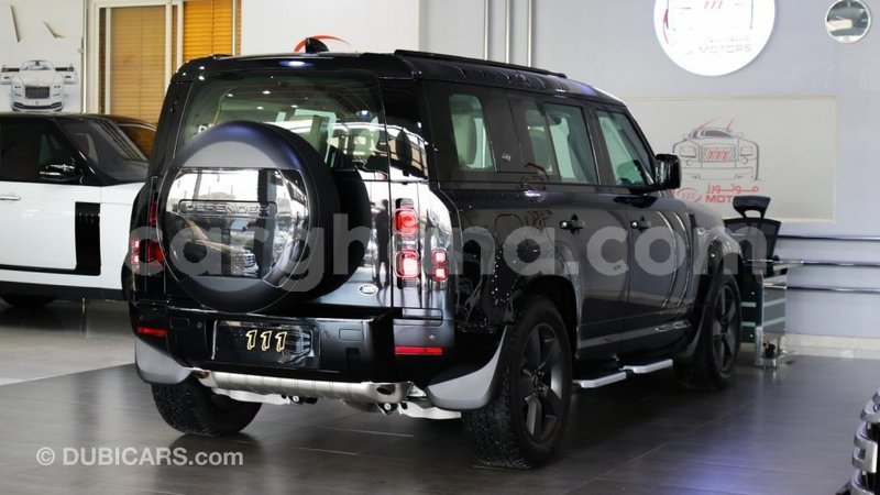 Big with watermark land rover defender ashanti import dubai 42851