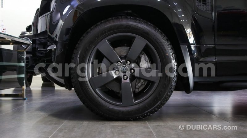 Big with watermark land rover defender ashanti import dubai 42851