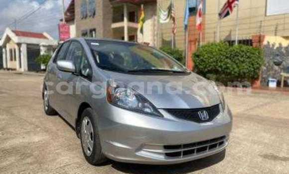 Ra Àlòkù Honda FIT Silver Ọkọ̀ in Accra ni Greater Accra Ra Àlòkù Honda FIT Silver Ọkọ̀ in Accra ni Greater Accra