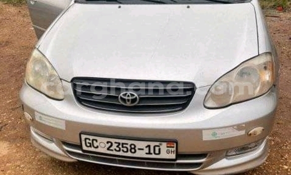 Ra Àlòkù Toyota Corolla Silver Ọkọ̀ in Accra ni Greater Accra