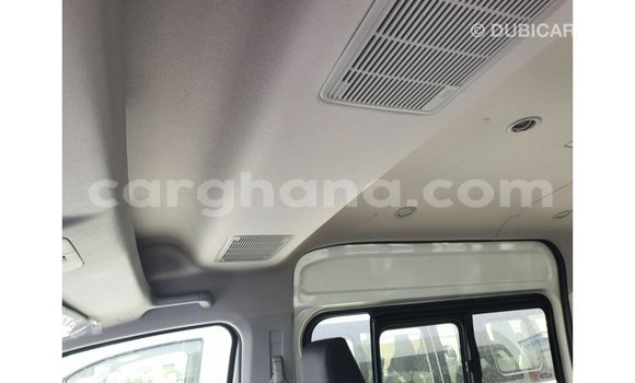 Sayi Imported Toyota Hiace White Mota in Import - Dubai a Ashanti Sayi Imported Toyota Hiace White Mota in Import - Dubai a Ashanti