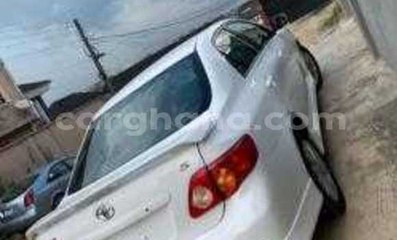 Buy Used Toyota Corolla White Car in Accra in Greater Accra Buy Used Toyota Corolla White Car in Accra in Greater Accra