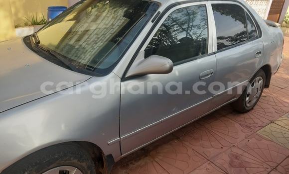 Sayi Na hannu Toyota Corolla Azurfa Mota in Accra a Greater Accra Sayi Na hannu Toyota Corolla Azurfa Mota in Accra a Greater Accra