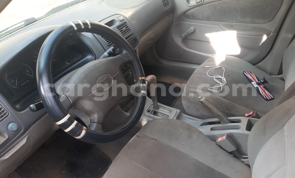 Sayi Na hannu Toyota Corolla Azurfa Mota in Accra a Greater Accra Sayi Na hannu Toyota Corolla Azurfa Mota in Accra a Greater Accra
