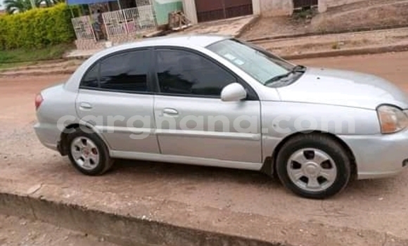 Sayi Na hannu Kia Elan Azurfa Mota in Accra a Greater Accra Sayi Na hannu Kia Elan Azurfa Mota in Accra a Greater Accra