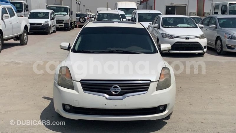 Big with watermark nissan altima ashanti import dubai 42928