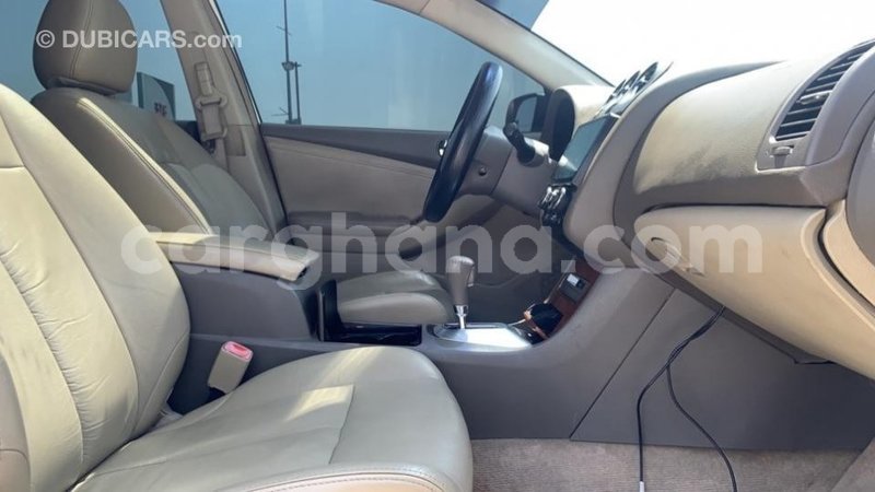 Big with watermark nissan altima ashanti import dubai 42928