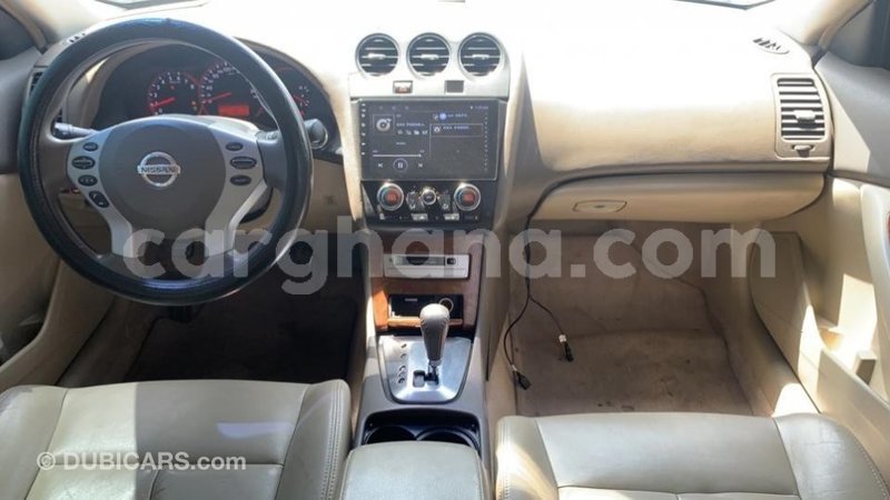 Big with watermark nissan altima ashanti import dubai 42928