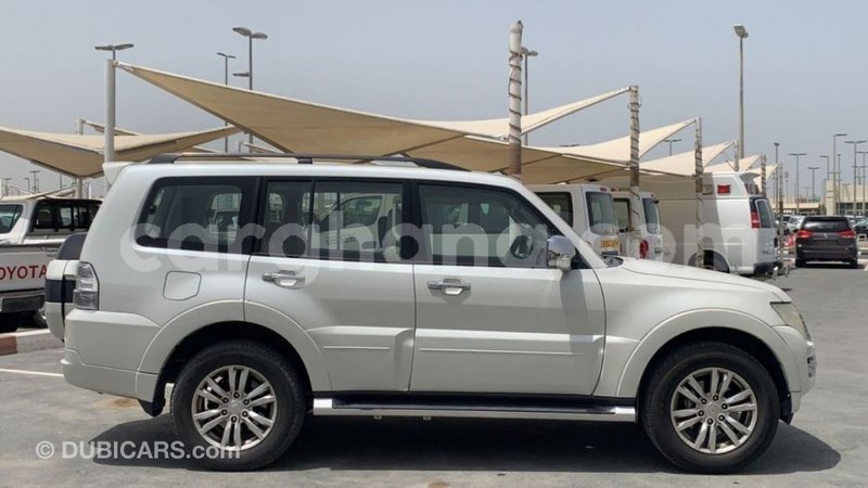 Big with watermark mitsubishi pajero ashanti import dubai 42932