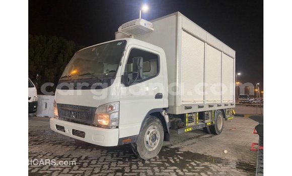 Ra Imported Mitsubishi i funfun Ọkọ̀ in Import - Dubai ni Ashanti Ra Imported Mitsubishi i funfun Ọkọ̀ in Import - Dubai ni Ashanti