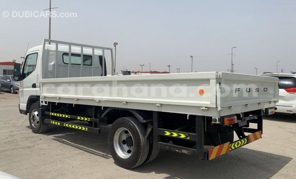 Ra Imported Mitsubishi Carisma funfun Ọkọ̀ in Import - Dubai ni Ashanti Ra Imported Mitsubishi Carisma funfun Ọkọ̀ in Import - Dubai ni Ashanti