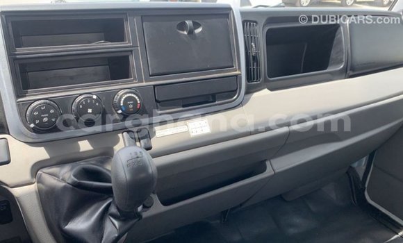 Ra Imported Mitsubishi Carisma funfun Ọkọ̀ in Import - Dubai ni Ashanti Ra Imported Mitsubishi Carisma funfun Ọkọ̀ in Import - Dubai ni Ashanti