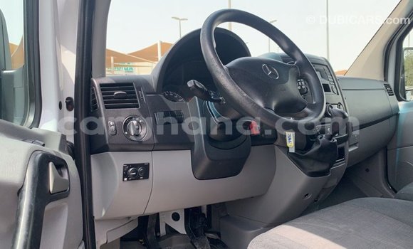 Sayi Imported Mercedes-Benz A200 White Mota in Import - Dubai a Ashanti Sayi Imported Mercedes-Benz A200 White Mota in Import - Dubai a Ashanti