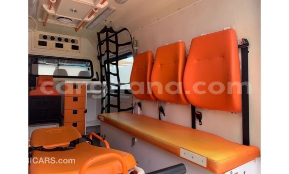 Sayi Imported Mercedes-Benz A200 White Mota in Import - Dubai a Ashanti Sayi Imported Mercedes-Benz A200 White Mota in Import - Dubai a Ashanti