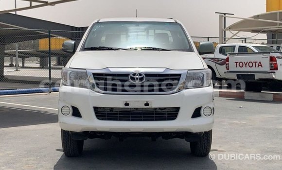 Ra Imported Toyota Hilux funfun Ọkọ̀ in Import - Dubai ni Ashanti Ra Imported Toyota Hilux funfun Ọkọ̀ in Import - Dubai ni Ashanti