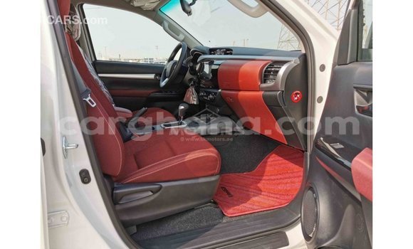 Ra Imported Toyota Hilux funfun Ọkọ̀ in Import - Dubai ni Ashanti Ra Imported Toyota Hilux funfun Ọkọ̀ in Import - Dubai ni Ashanti