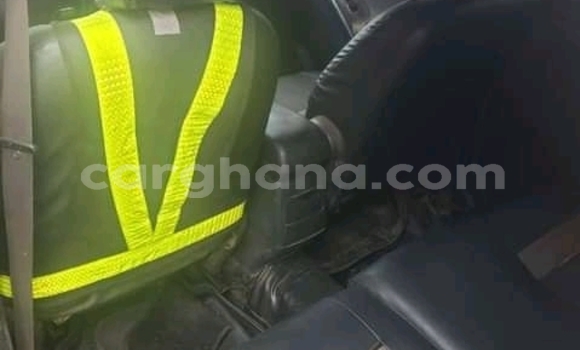 Ra Àlòkù Toyota Matrix Brown Ọkọ̀ in Accra ni Greater Accra Ra Àlòkù Toyota Matrix Brown Ọkọ̀ in Accra ni Greater Accra
