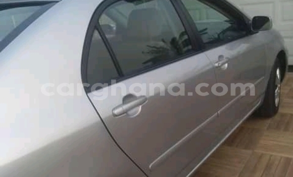 Sayi Na hannu Toyota Corolla Azurfa Mota in Accra a Greater Accra Sayi Na hannu Toyota Corolla Azurfa Mota in Accra a Greater Accra