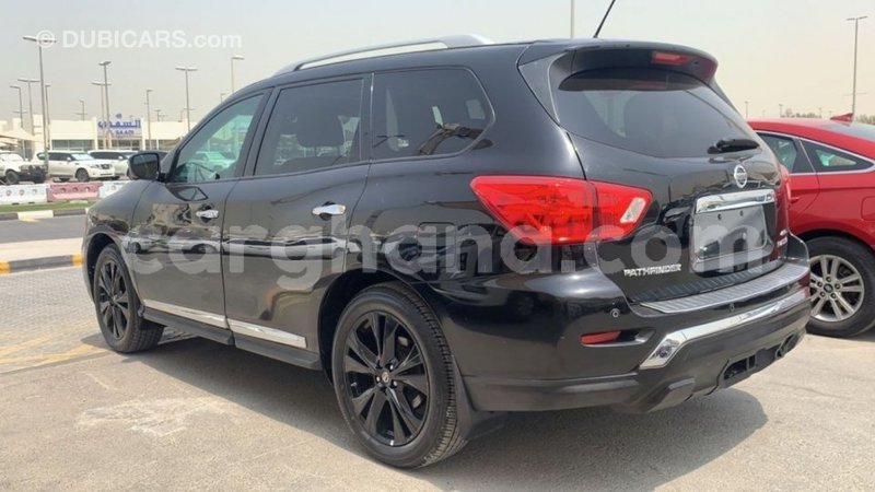 Big with watermark nissan pathfinder ashanti import dubai 42982